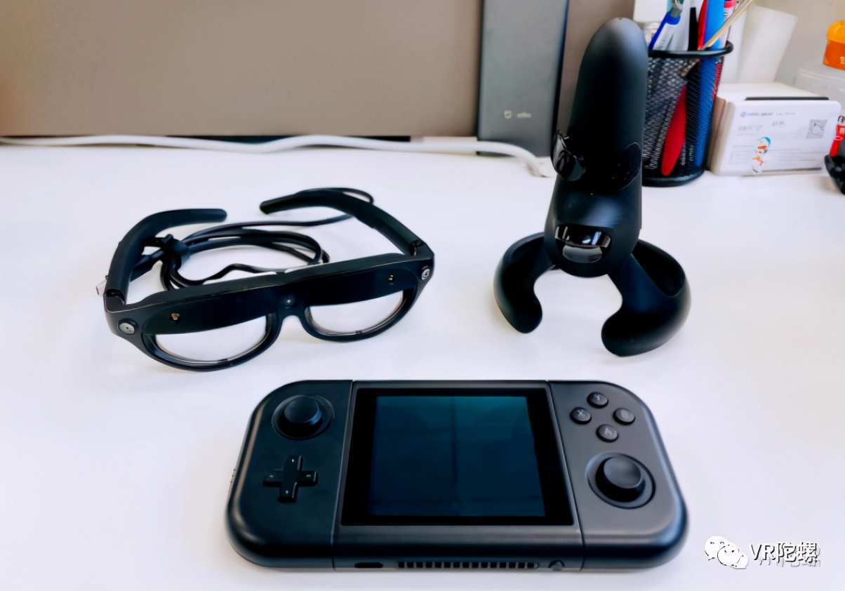 边玩王者荣耀边追剧，悬浮屏幕，这款MR眼镜做到了