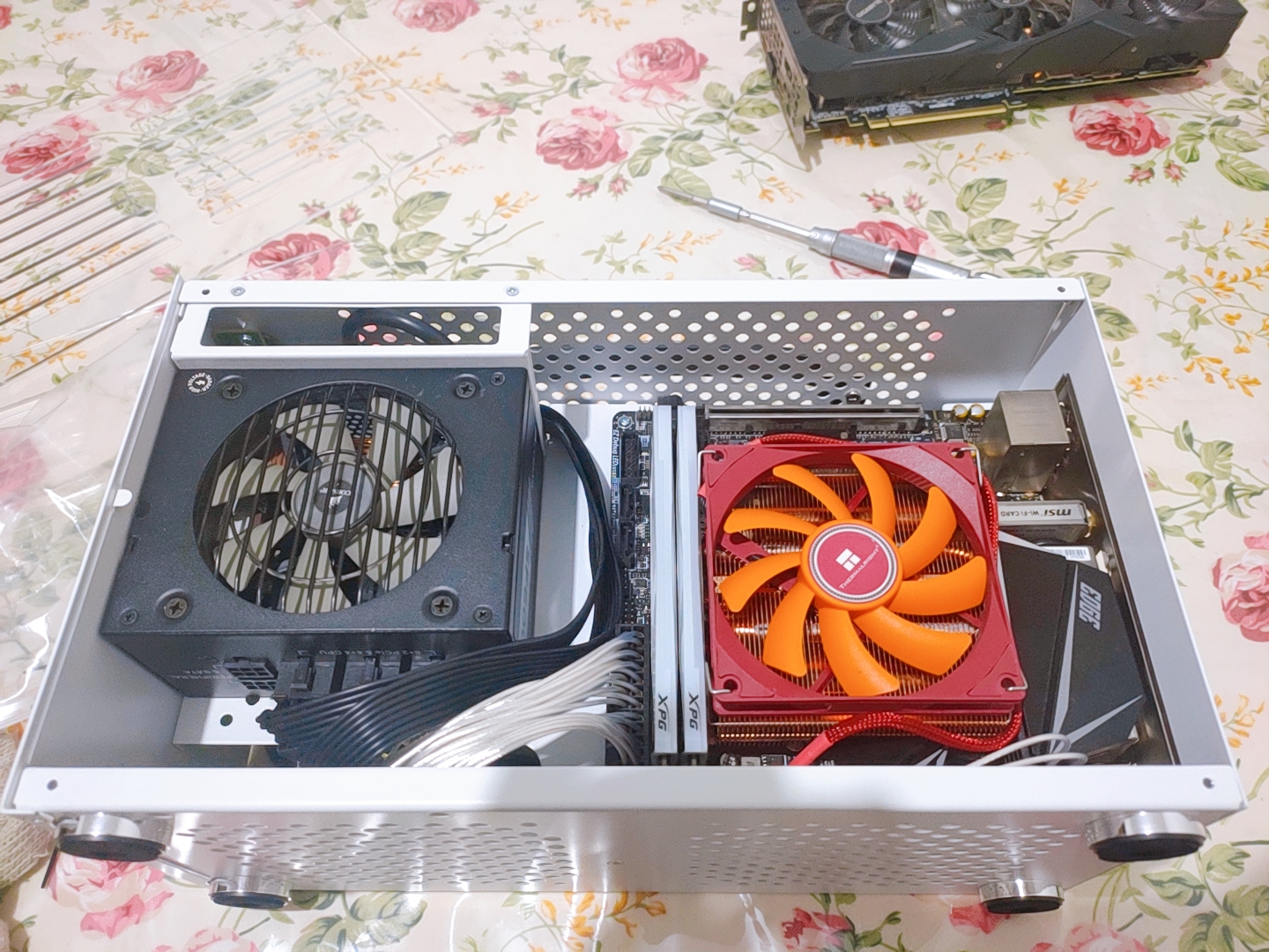 超频三蜂鸟机箱和机械大师c24,超频三蜂鸟2机箱什么材质