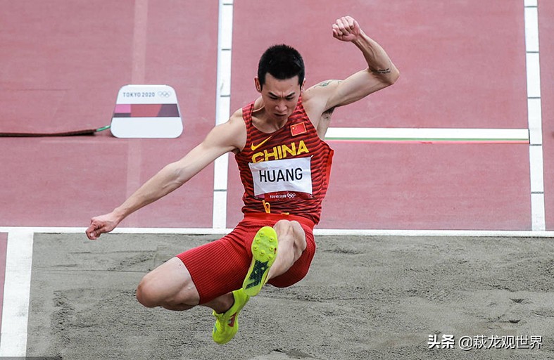 周凤晋级摔跤8强周倩晋级铜牌赛!苏炳添:我提高0.08秒用了3年