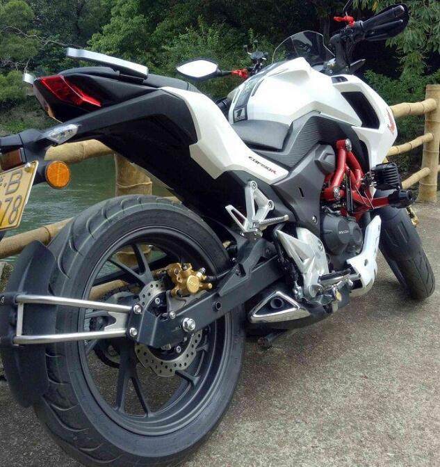 本田cb190r漏油解决方法,本田cb190r暴风眼前避震漏油