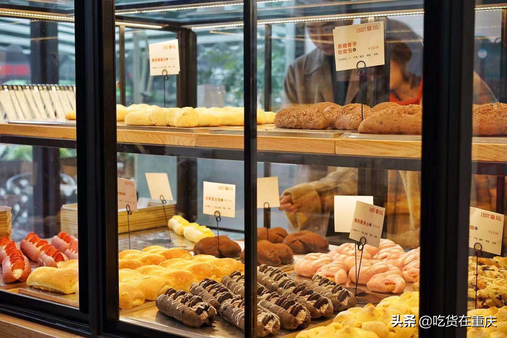 爱逛街的我，居然和朋友在南坪这家店坐了一天