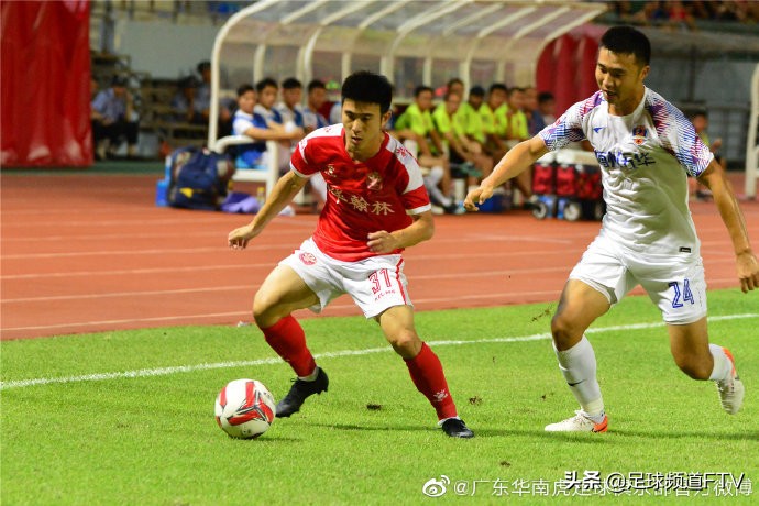 贵州恒丰足球俱乐部夺冠,贵州恒丰与上海申鑫赛况