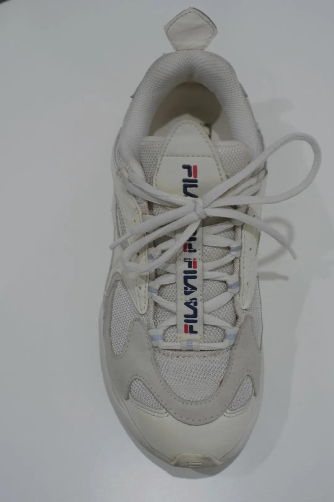 球鞋用什么洗鞋最白最干净,用什么洗球鞋不伤鞋又干净