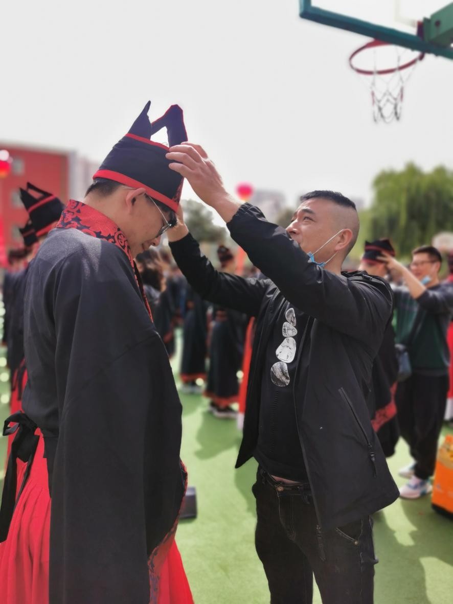 鲜衣怒马少年时不负韶华且行知——西安东仪中学汉式成人礼圆满举行