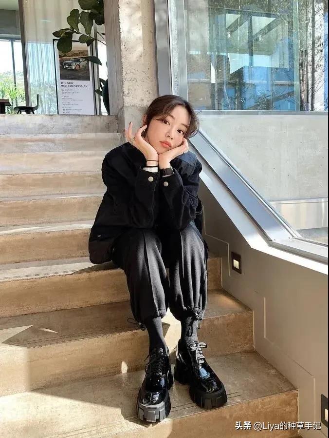 秋冬必入的马丁靴,那些不能错过的马丁靴