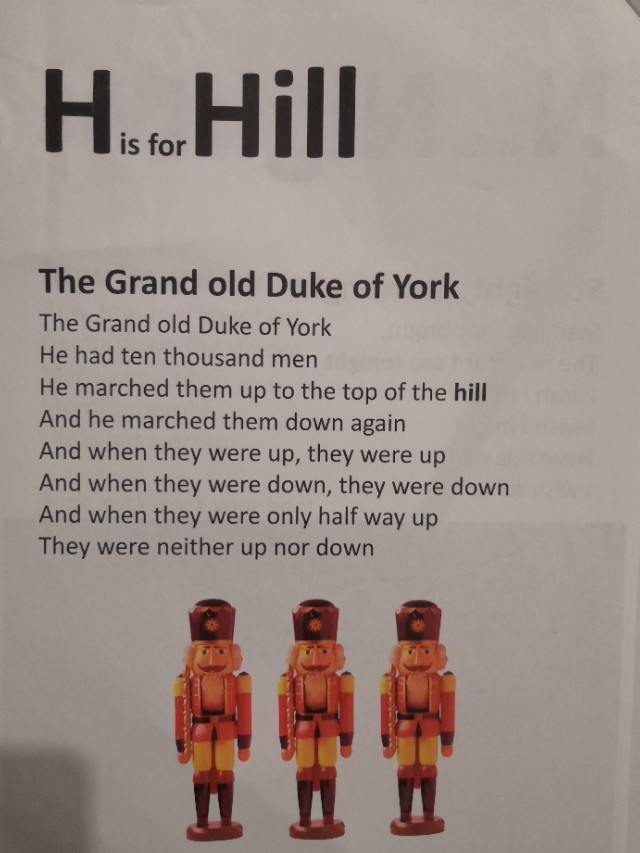 英语头肩膀膝盖脚趾头的儿歌歌词,趣味启蒙英语儿歌歌词