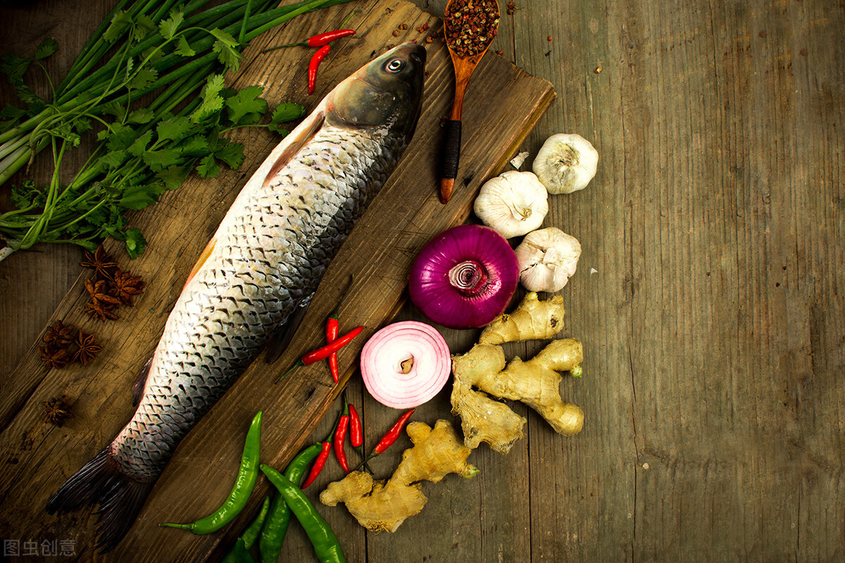 甲鱼和小龙虾养殖哪个更赚钱,水产养殖龙虾甲鱼