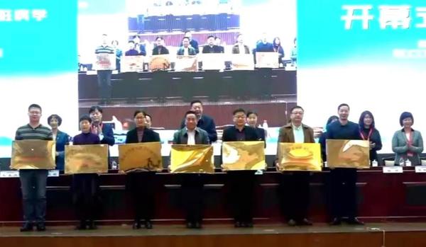 提肾脏病学科发展!漯河市中心医院喜获全省两个荣誉称号