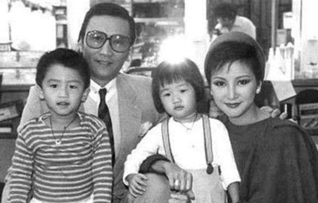 40岁的谢霆锋近况,谢霆锋身价100亿吗