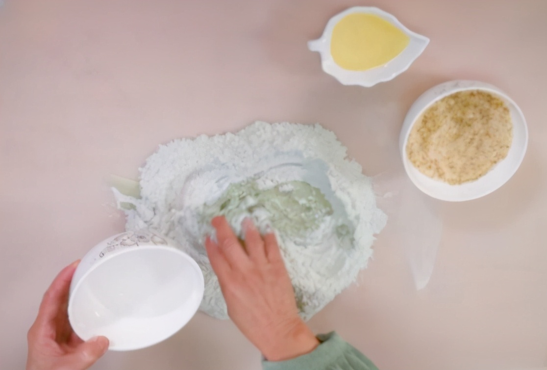 莲花妈妈快手版青团有诀窍，黄金比例配方简单易学，Q弹软糯清香