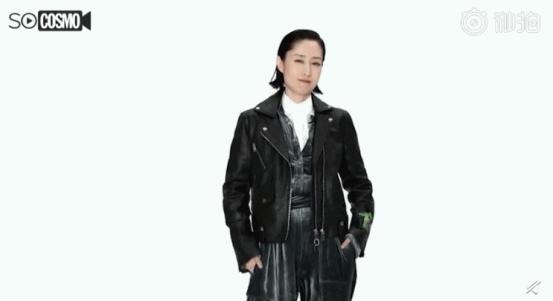 休夫复出，44岁爆红，宝藏姐姐中年叛逆记