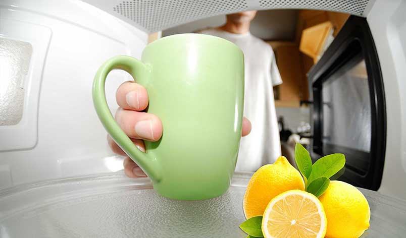 如何清洗微波炉上面的灯管,如何清洗微波炉里的油渍