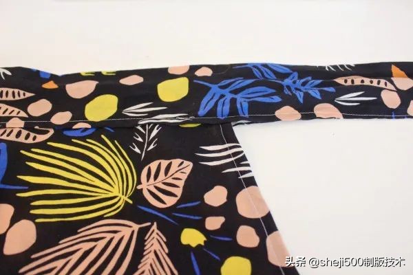 时尚一片式裹裙连衣裙裁剪图,后开叉裙的缝制方法