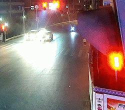 车撞报废车损险怎么赔,电动车撞劳斯莱斯90万被判赔20万