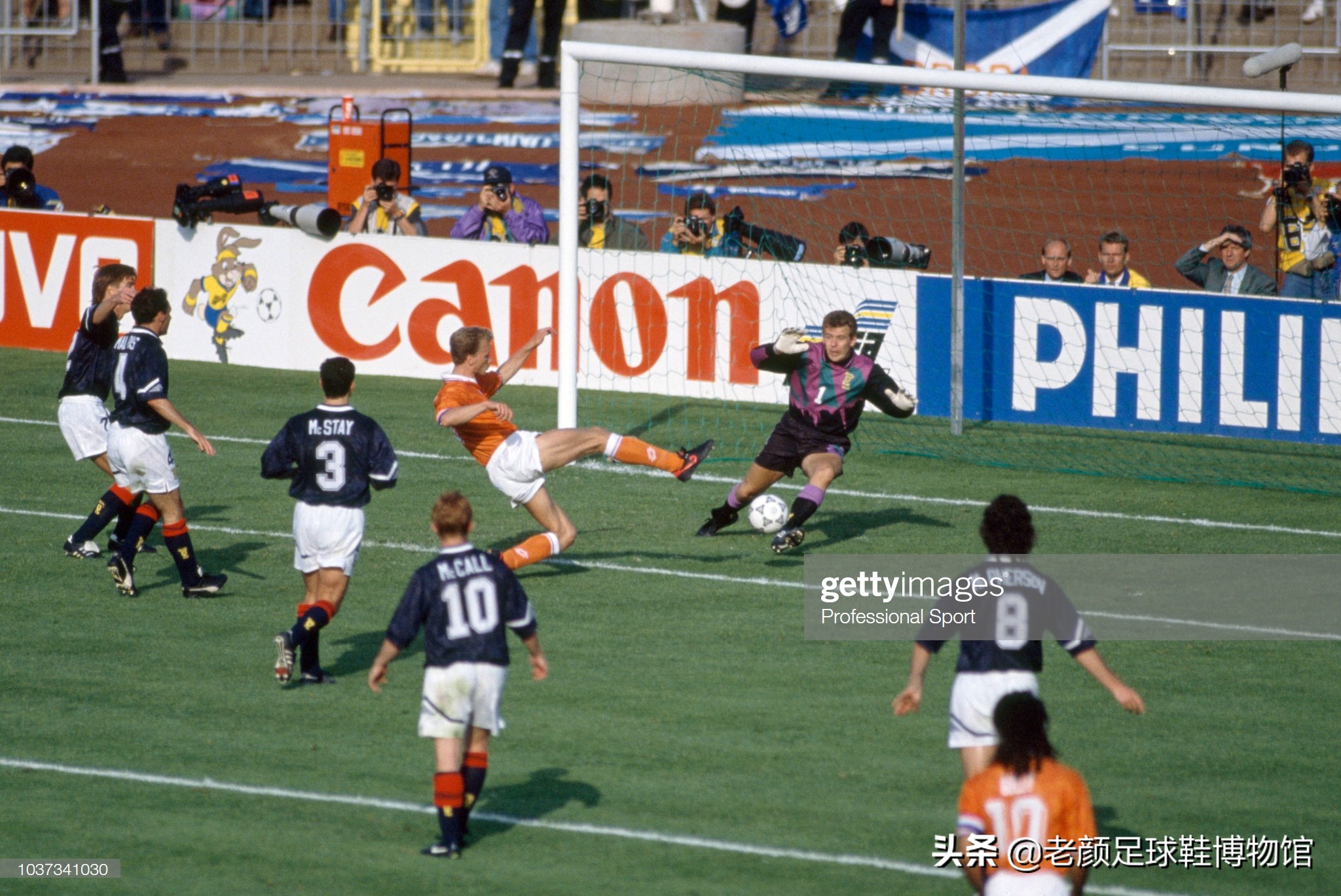 被国米玩坏的巴斯滕接班人,不敢坐飞机的荷甲射手王技术无人能敌