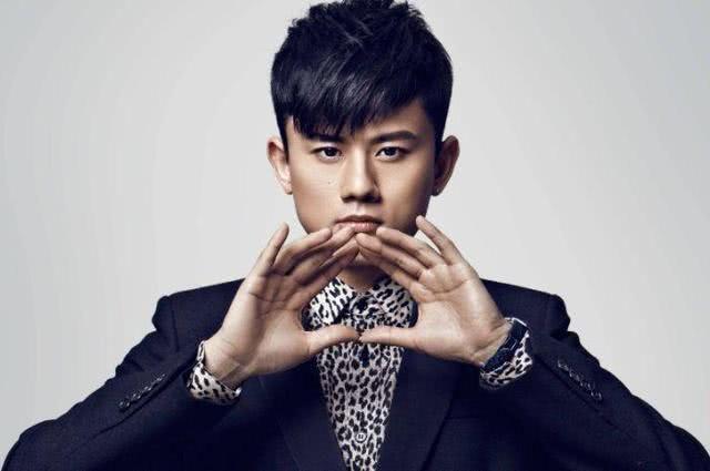 谢娜张杰离婚协议曝光，双胞胎女儿由女方抚养？本尊现身澄清谣言