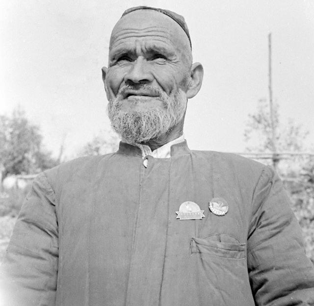 1956年，那位骑着毛驴去北京见毛主席的*疆新**老农，最后见到了吗？