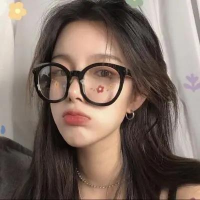 脸又大又圆适合什么镜框,脸宽脸大的适合什么镜框