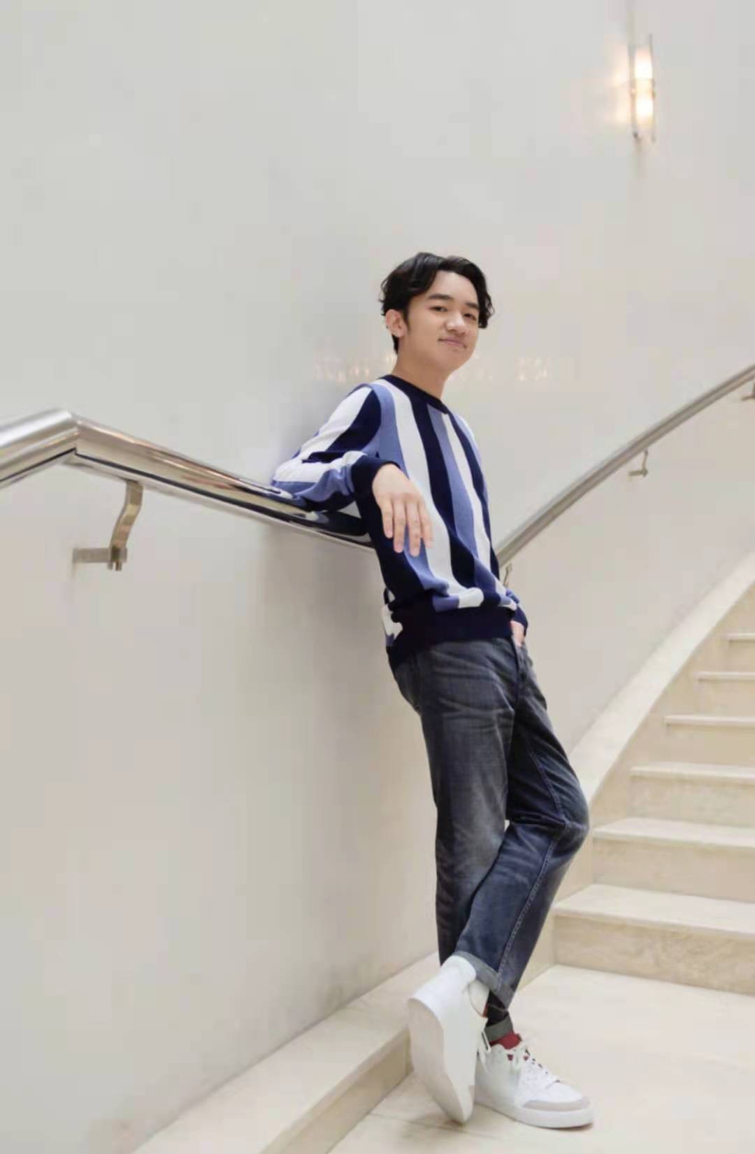 王祖蓝究竟有多高,费尽心思追到白富美