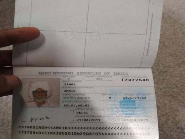 印度24岁男子为赴美扮成老人,小伙伪装70多岁老人