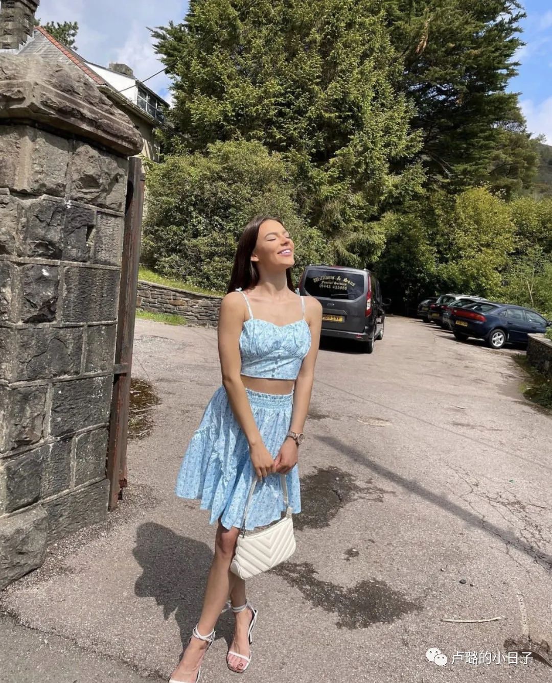 要说高级感的包，标配一定是白色包