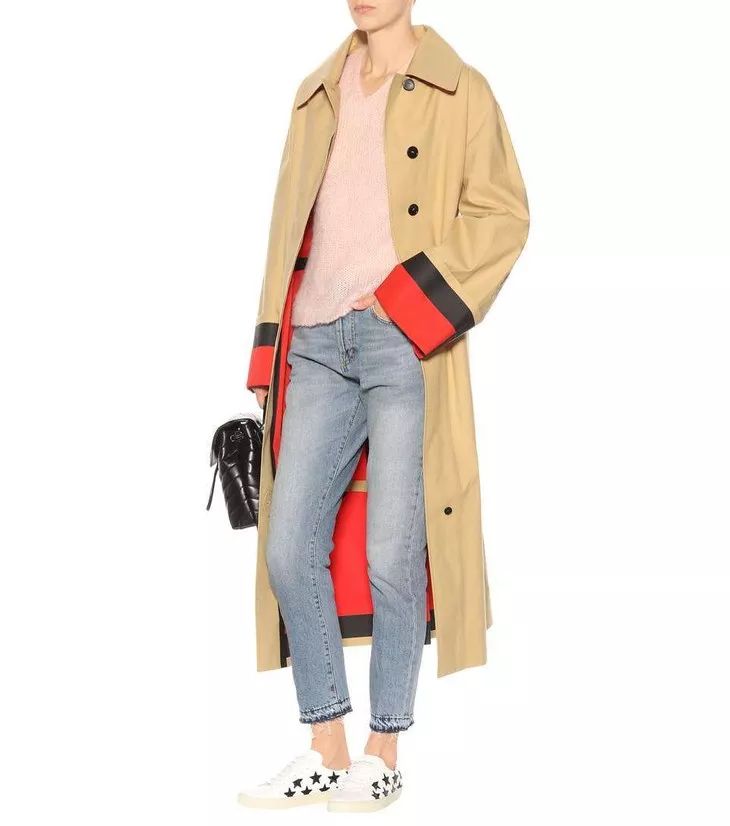 00后妹妹霸占年末荧屏却靠甜系穿搭霸占我的心