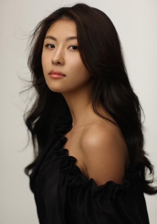 52岁姐姐抖音被赞美,姐姐颜值被狂赞