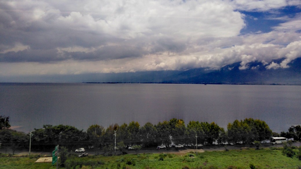 洱海海东租车店铺,环洱海游租车