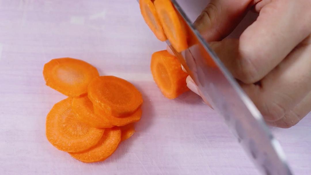 一口吃进10种营养，补钙又补铁，宝宝吃得渣都不剩，个子蹭蹭长