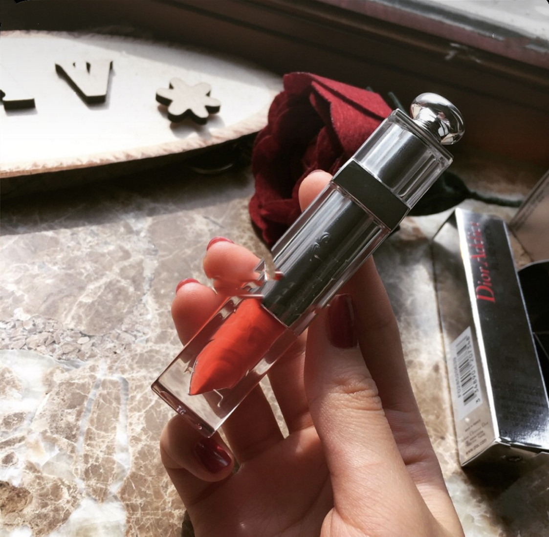 各大牌永不过时的大牌口红,雅诗兰黛口红420好显老