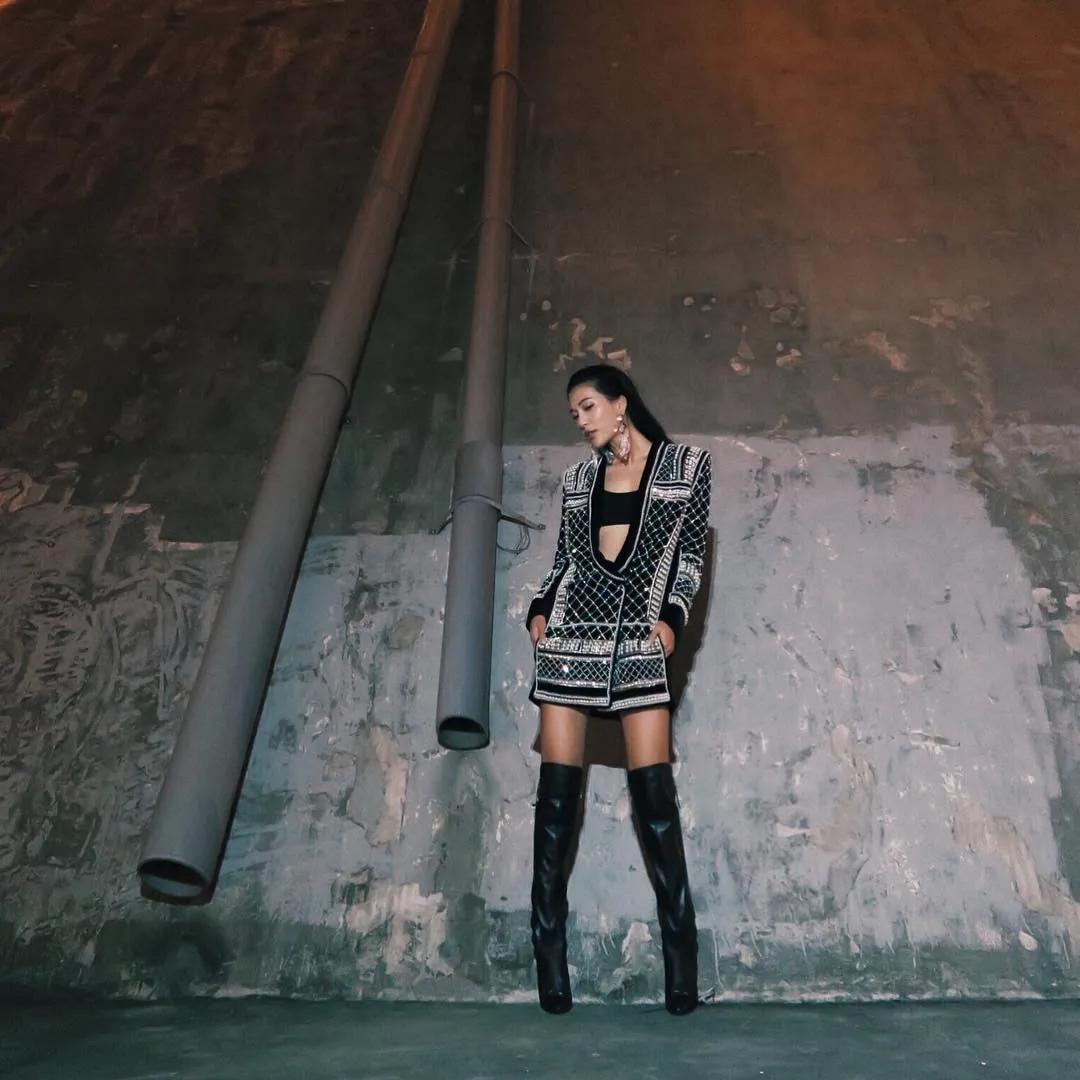 外形被嘲土气是个时尚绝缘体,被嘲笑又黑又丑韩国女星