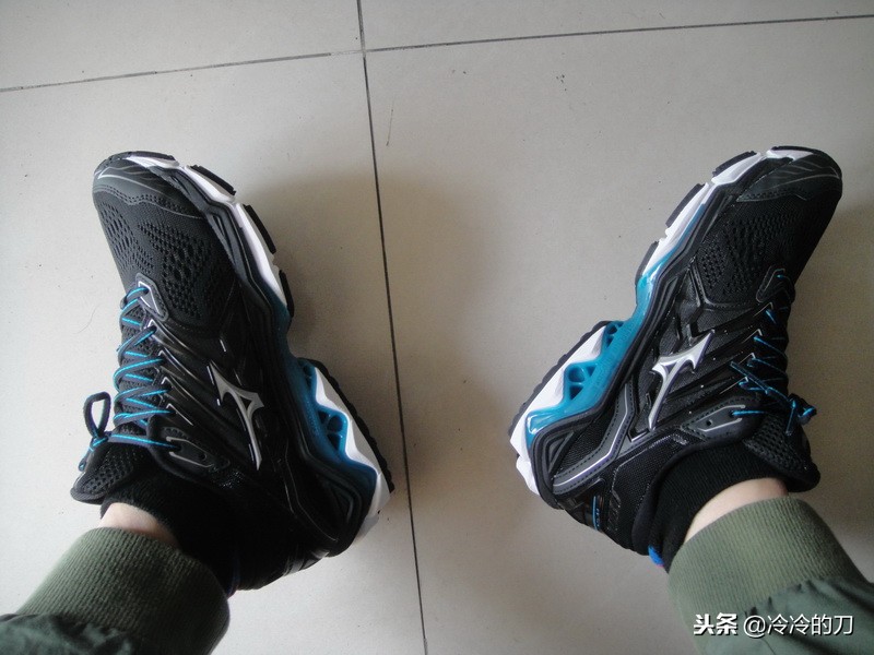 澎湃强劲,mizuno美津浓男女复古跑鞋