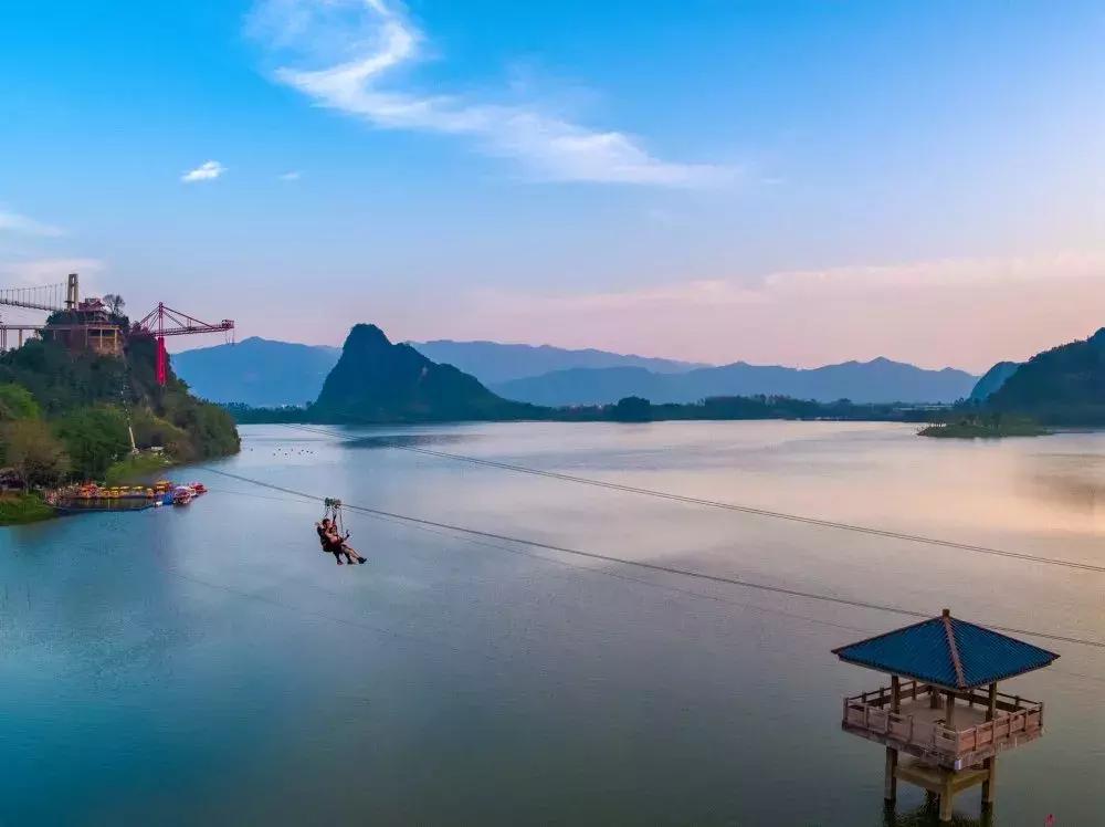 英德宝晶宫详细旅游攻略,宝晶宫旅游攻略大全