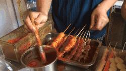 天津特色美食天津煎饼果子 (天津风味小吃三绝)