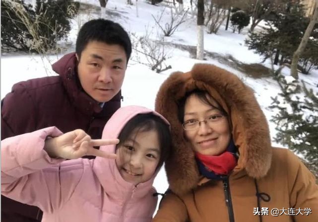 大连大学“逆行”夫妻档|有一种守护比陪伴更深情