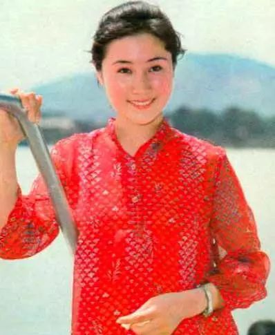 拍少林寺的李连杰有多大岁数,李连杰拍少林寺时多大