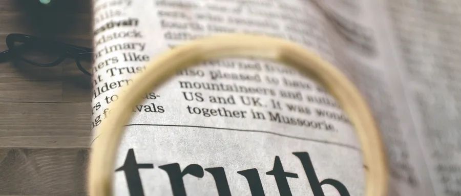 坤鹏论：伯克的认同（中）