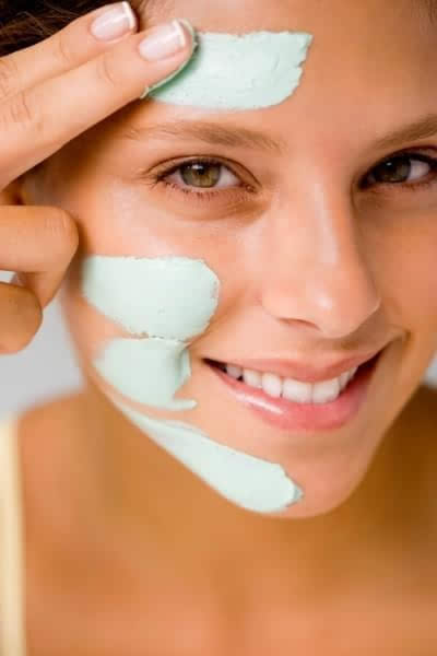 鼻子上黑头怎么去除不要钱,鼻子上的黑头怎么去除美容院