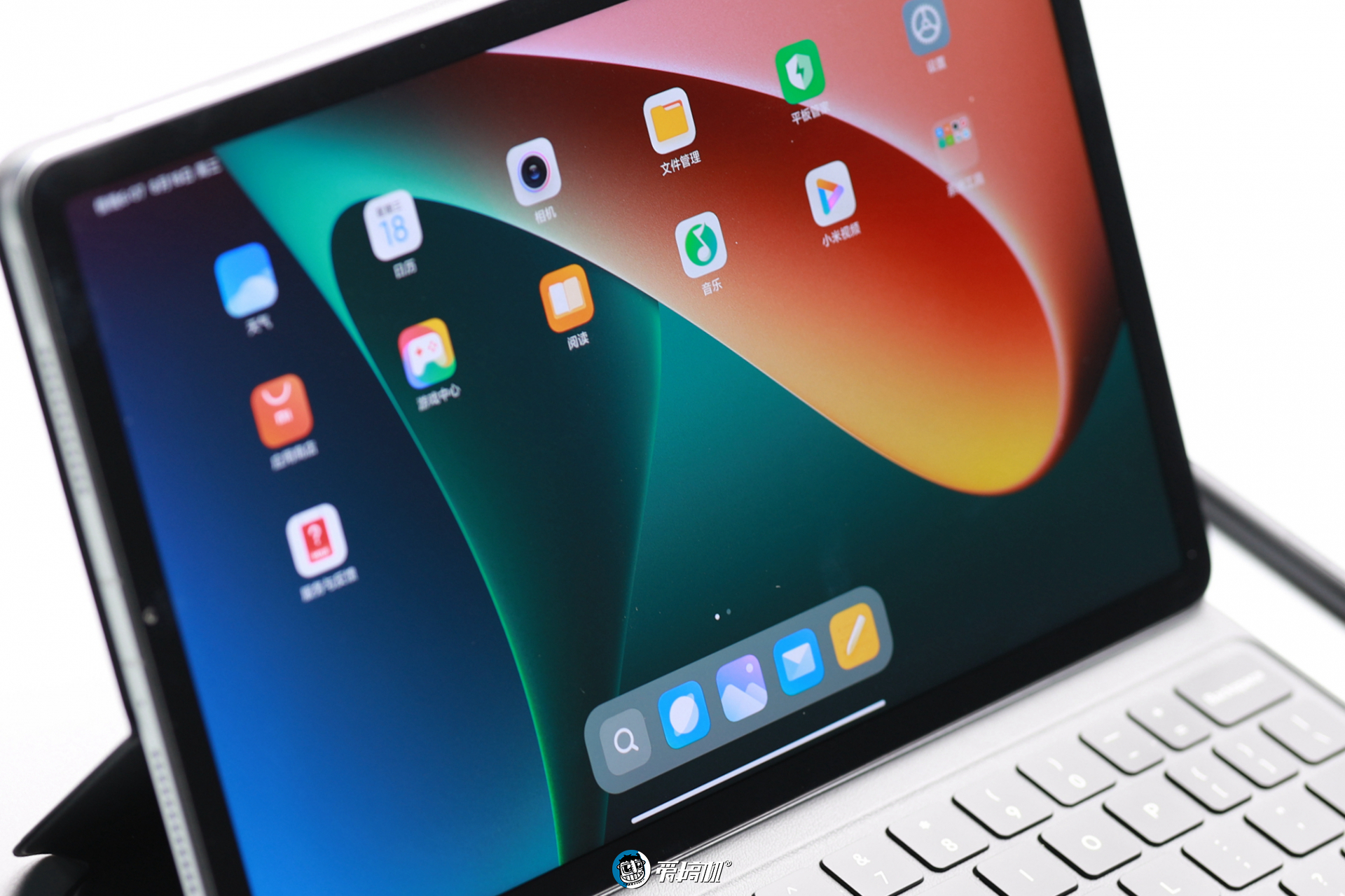 小米平板5Pro体验：生而爱奇艺，何必生产力？