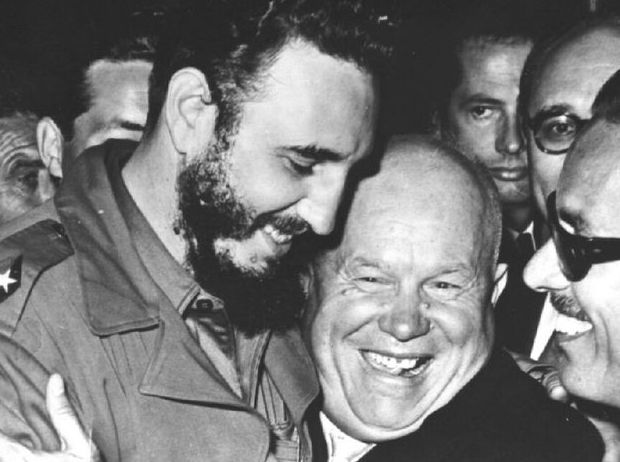 卡斯特罗纪实视频,卡斯特罗的精彩瞬间