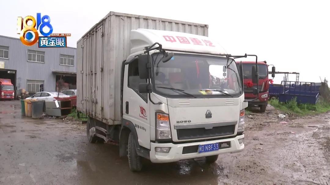 货车女司机除了坚强别无选择,卡车女司机丈夫患病仍不离不弃