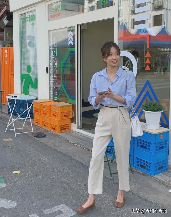 今年最流行的阔腿裤女款米色,新款裤子女最流行的阔腿裤