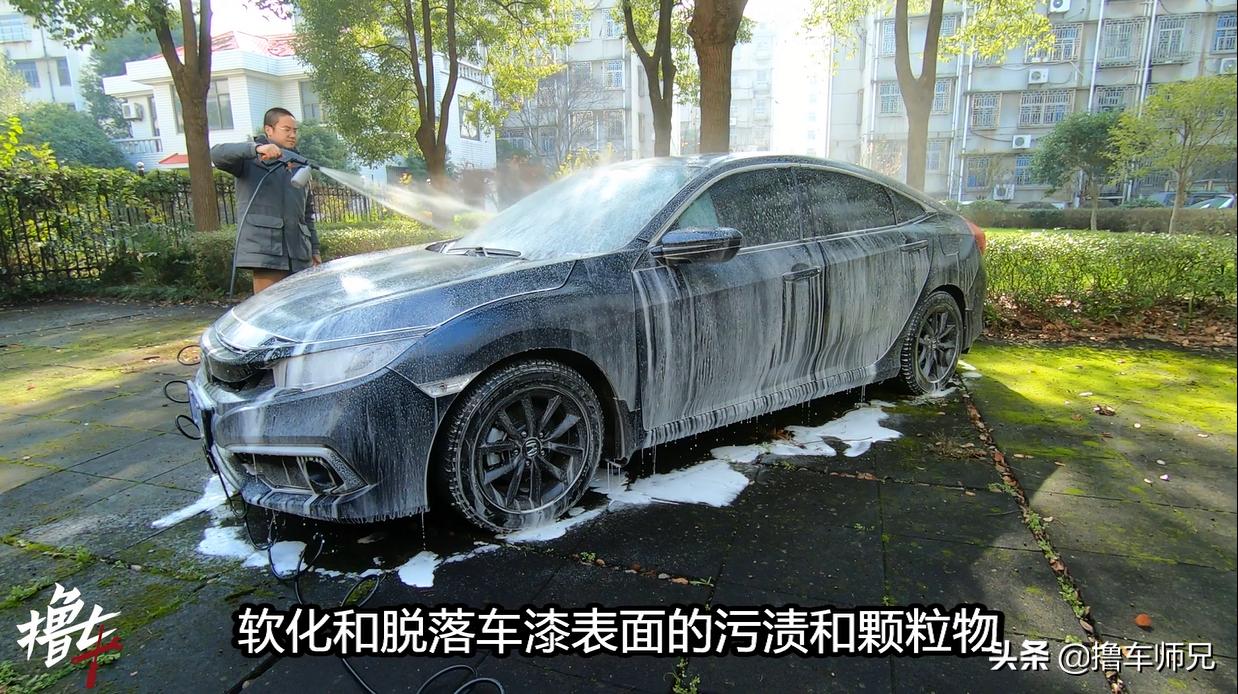 白色车车漆暗沉怎么办,车漆氧化失去光泽用什么洗