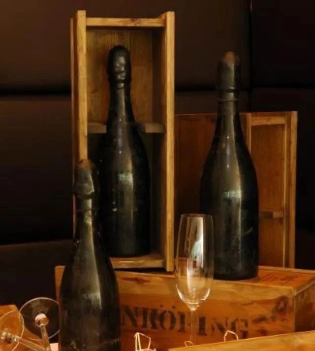 世界最贵红酒品牌价格,世界最贵的红酒是什么酒