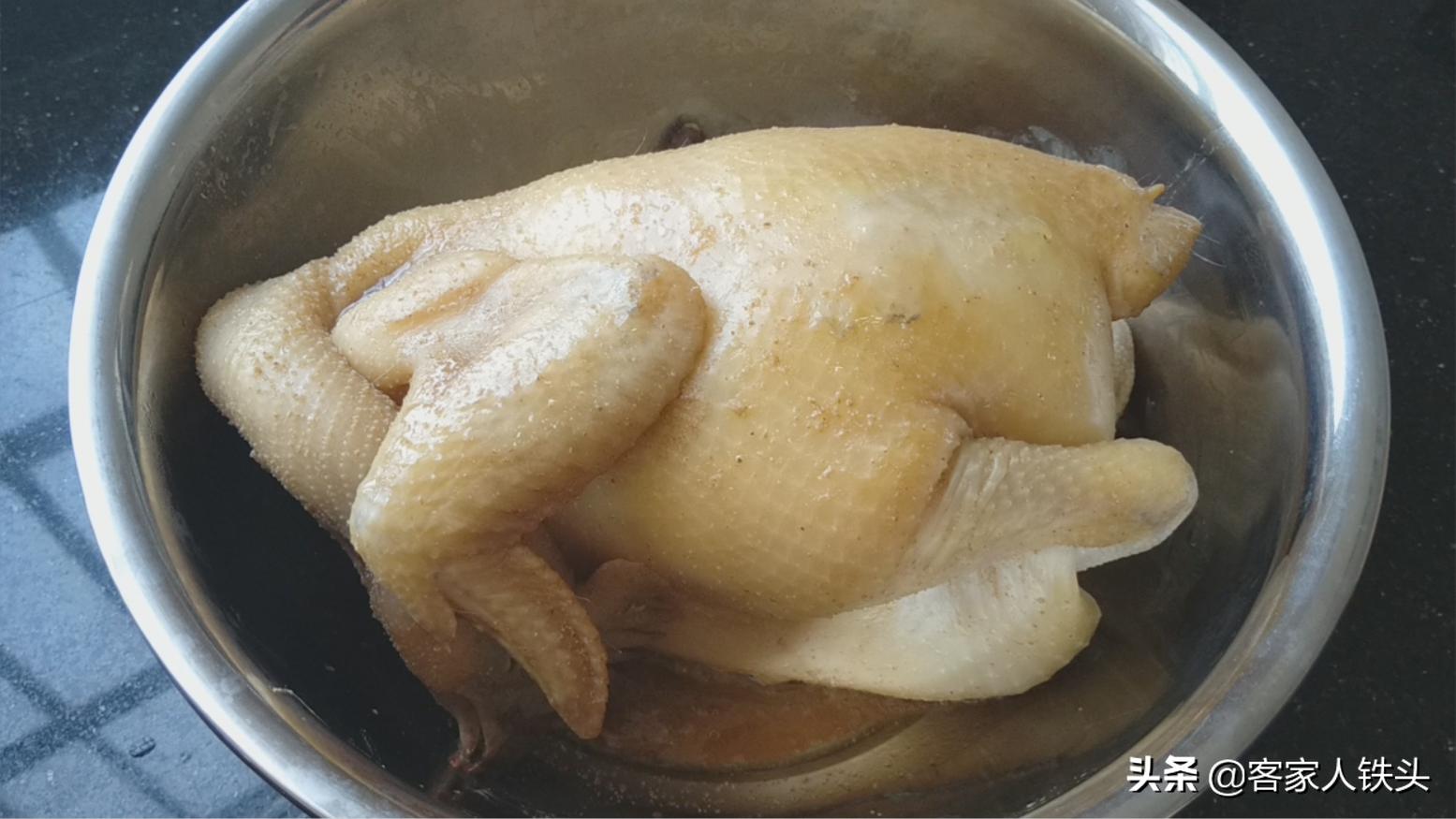 家常盐焗鸡的做法,盐焗鸡翅鸡爪皮香肉脆怎么做