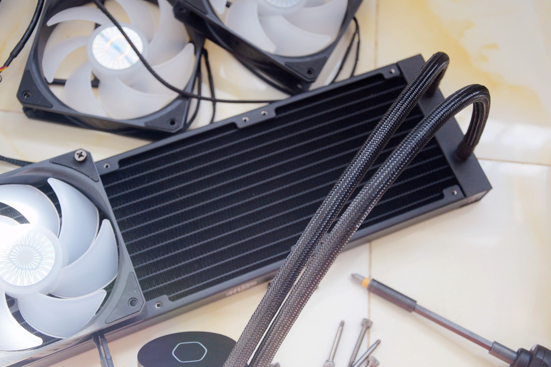 酷冷至尊双热管下压式散热器评测,全新升级散热器