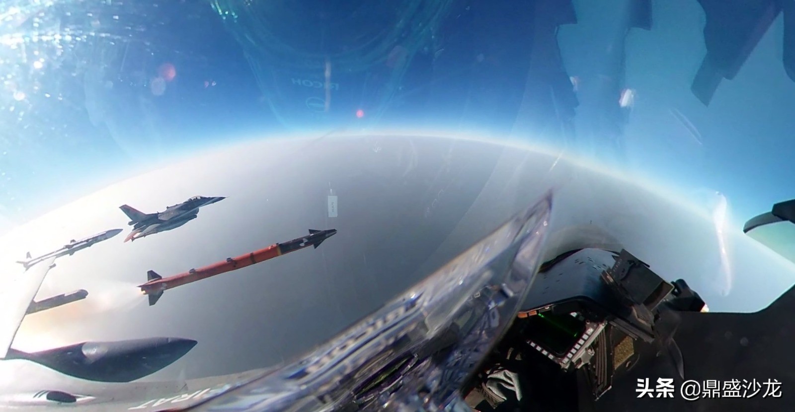 aim9x超级响尾蛇空空导弹,美军测试新型空空导弹