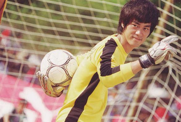 民用小飞机女驾驶员,战斗机女飞行员驾驶飞机视频