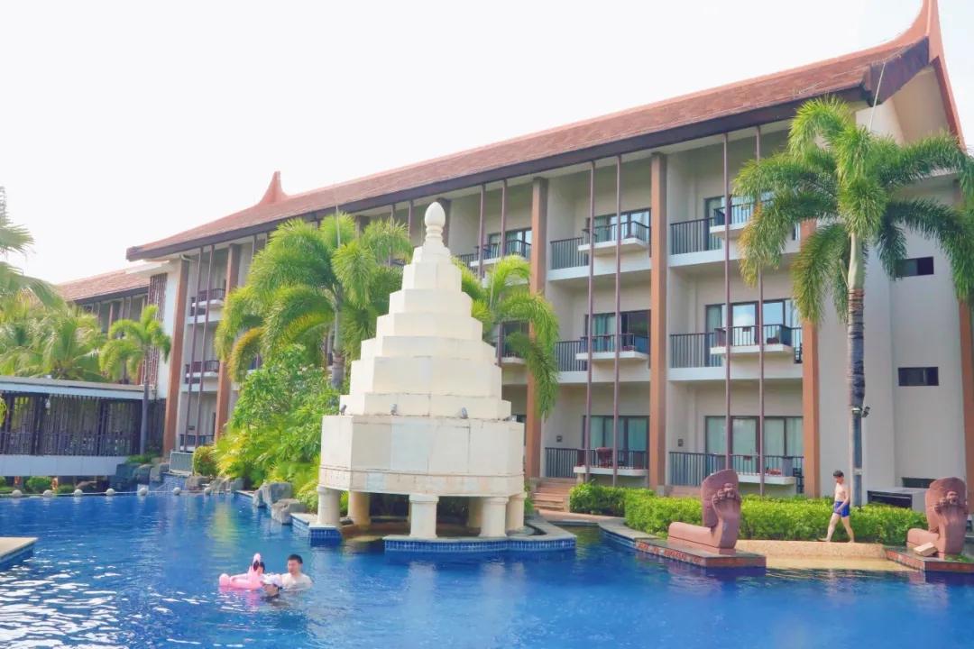 假装在马尔代夫度假,铂尔曼三亚海滩