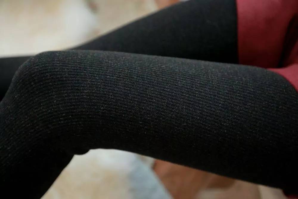 打底袜怎么挑,打底袜怎么挑选搭配才能摆脱俗气